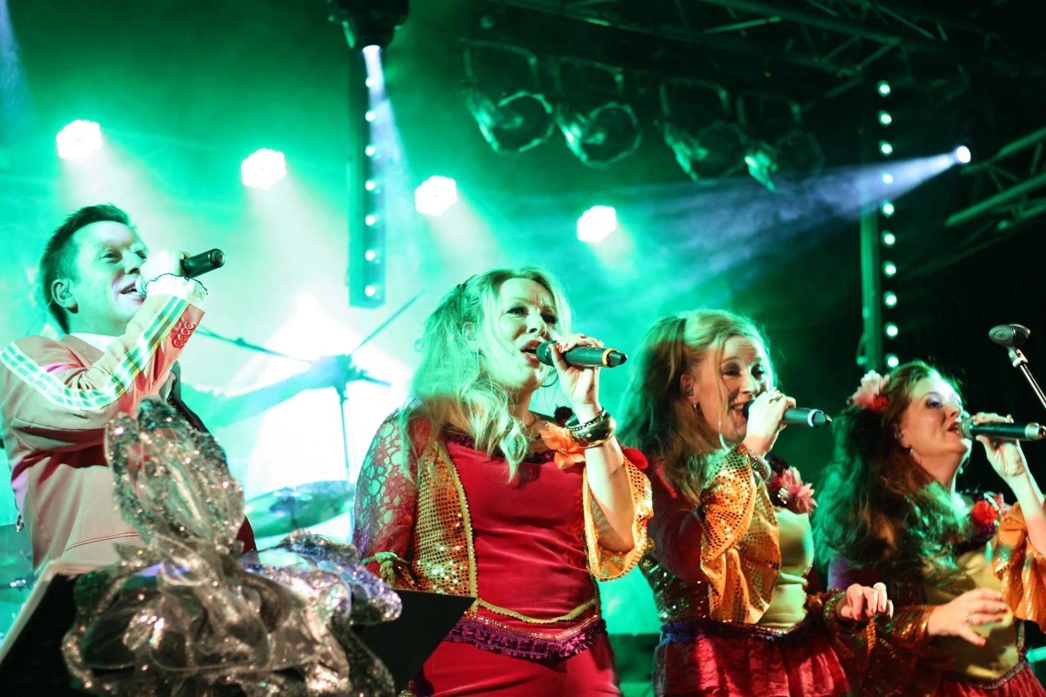 retteketet showbandf staat garant voor vrijheid en blijheid