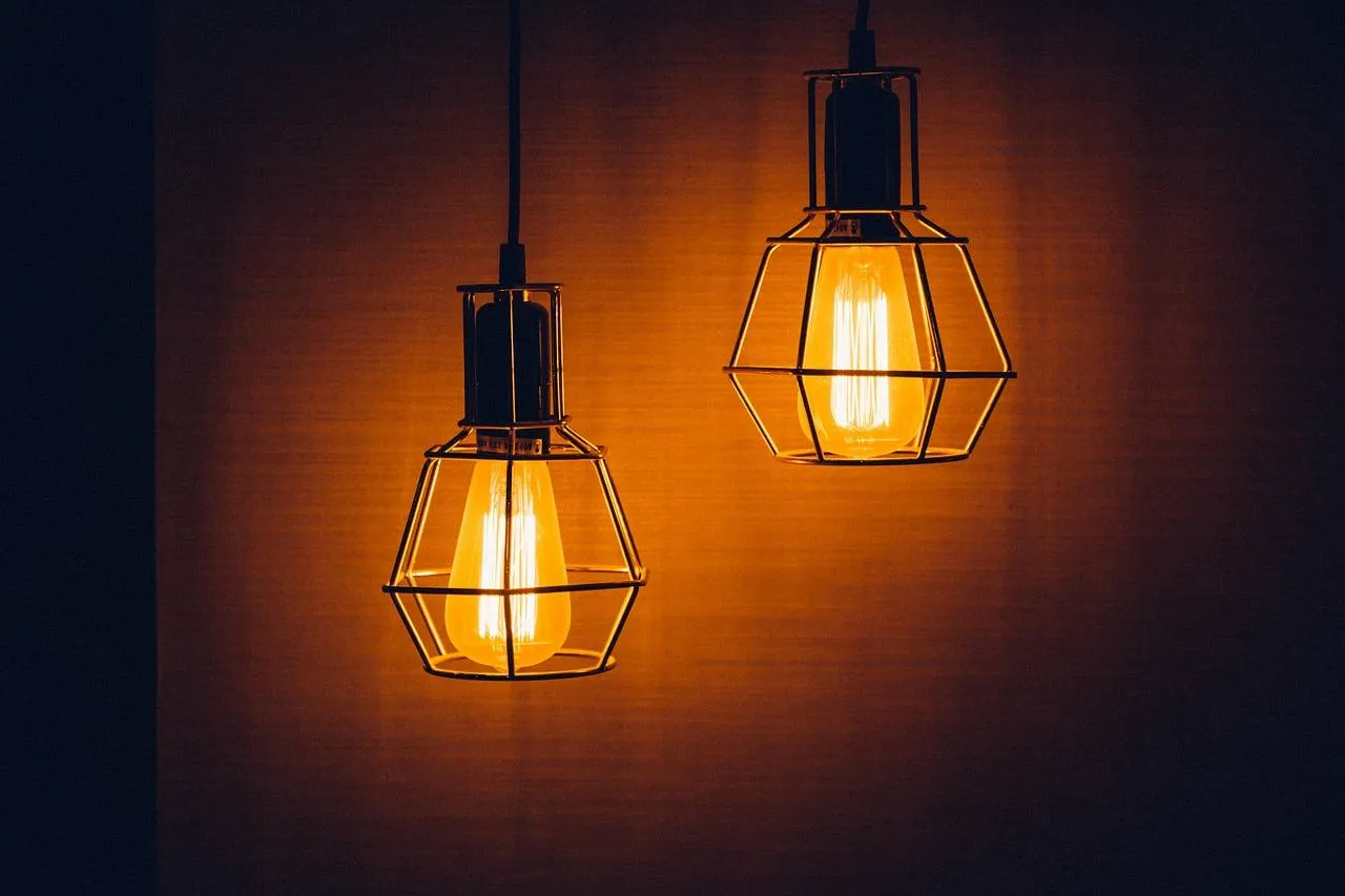 light bulbs 1603766 1280