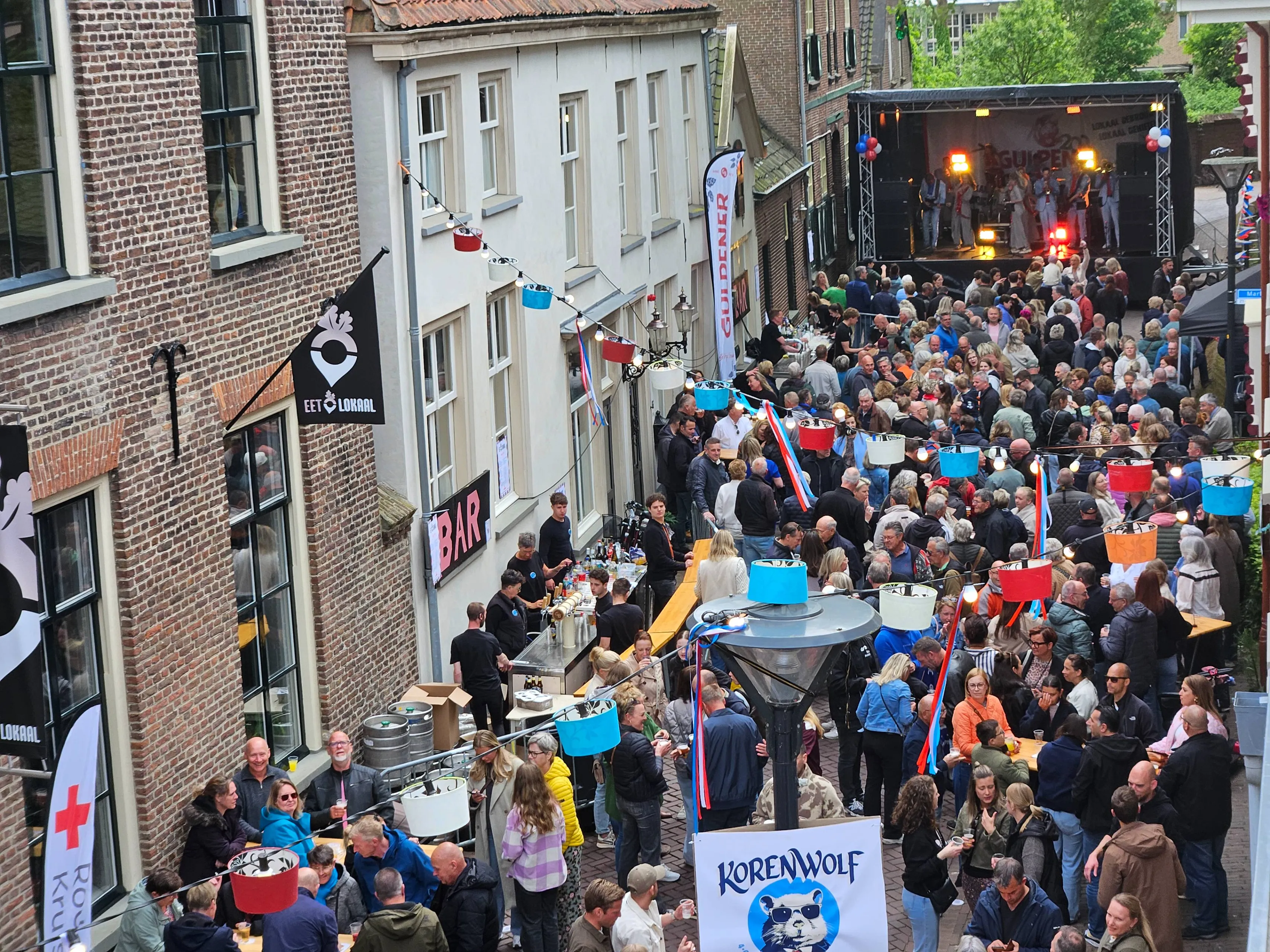 Wittenburgstraat in Feeststemming