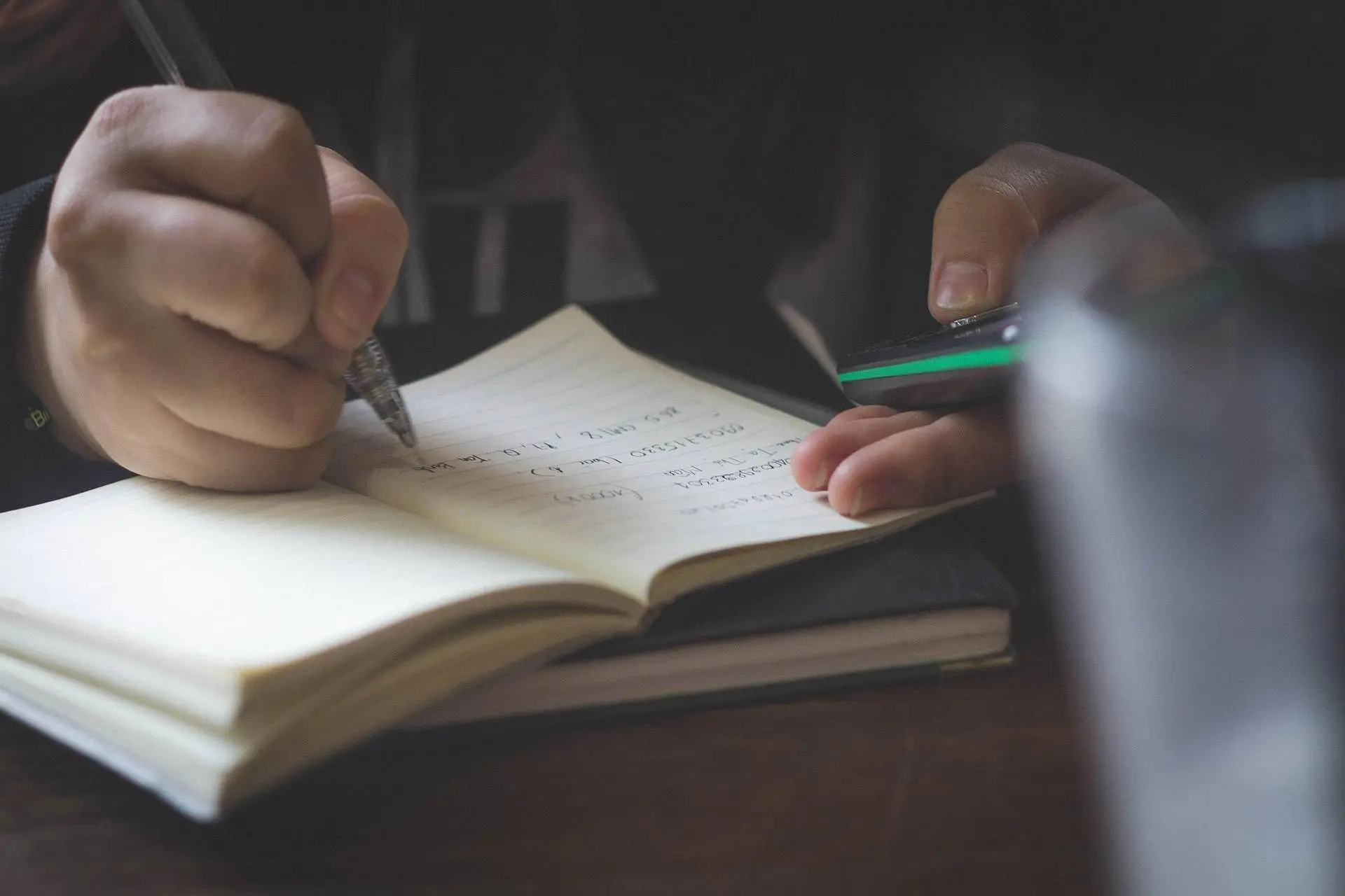 schoolpexels-notebook-2178656_1920