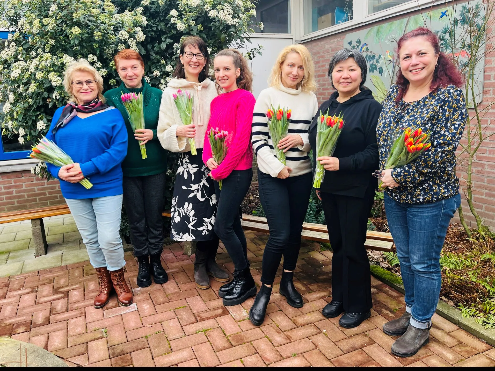 vrijwilligers piezo helpen oekraiense vluchtelingen wegwijs te worden in hun nieuwe stad en land foto stichting piezo