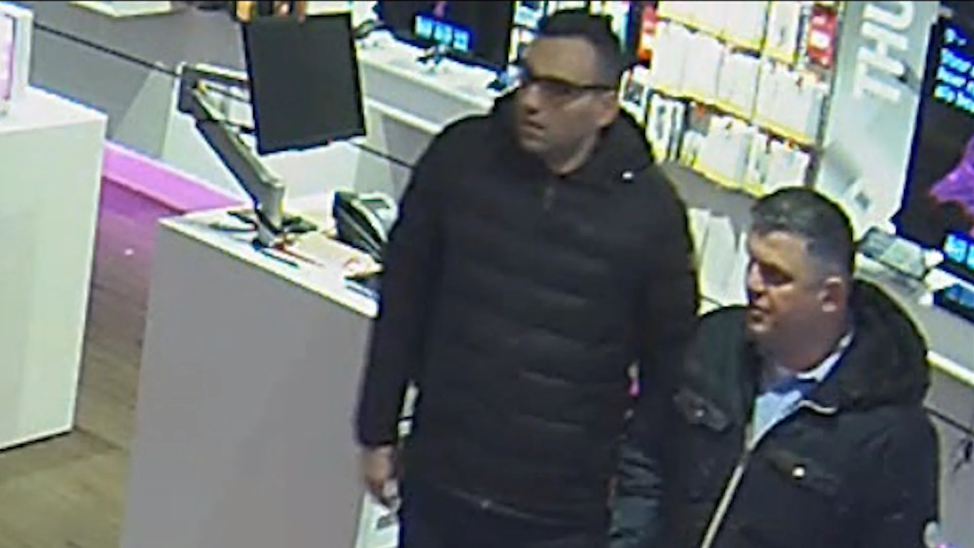 190521 team diefstal tmobile zoetermeer 1