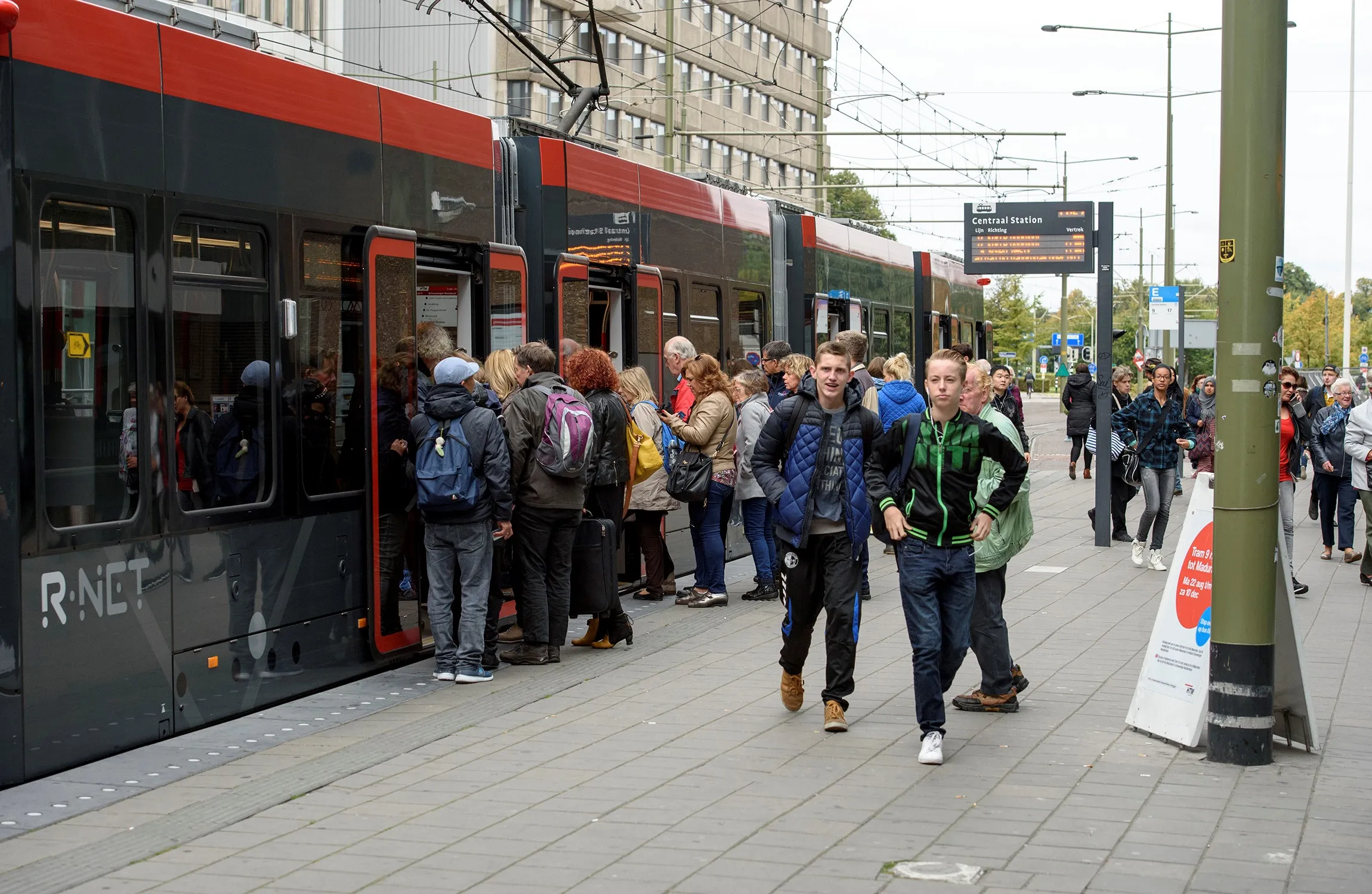191113 mrdh en htm investeren in ov haagse regio