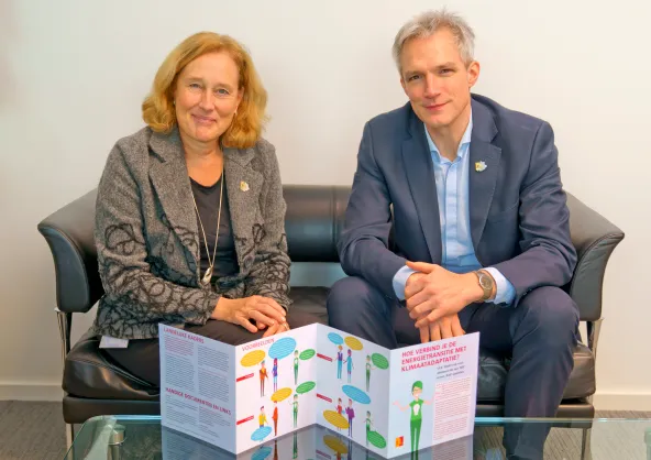 afbeelding adri bom lemstra en berend potjes 1jpg