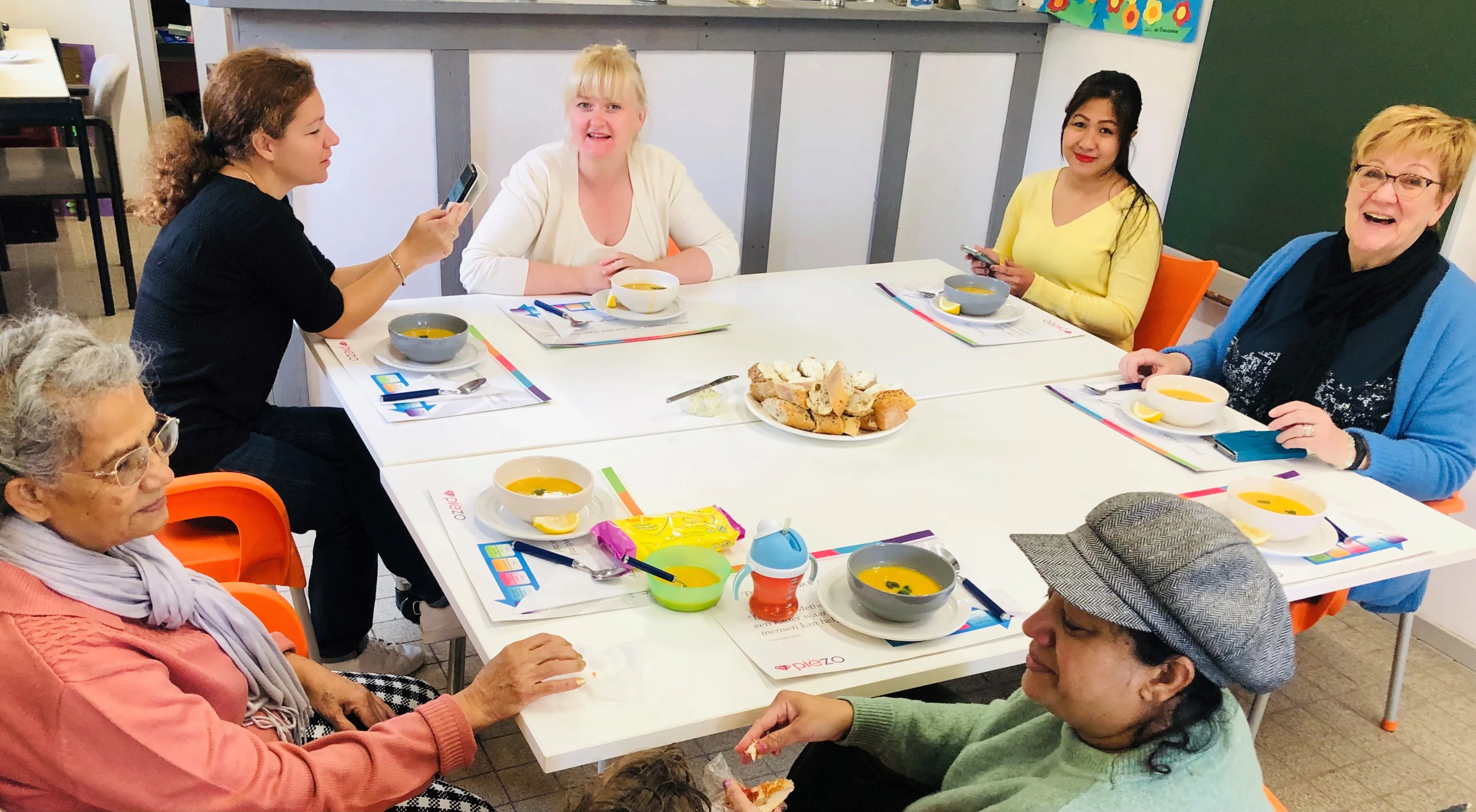 gezonde lunch bij piezo in wijktuin noordhove foto stichting piezo