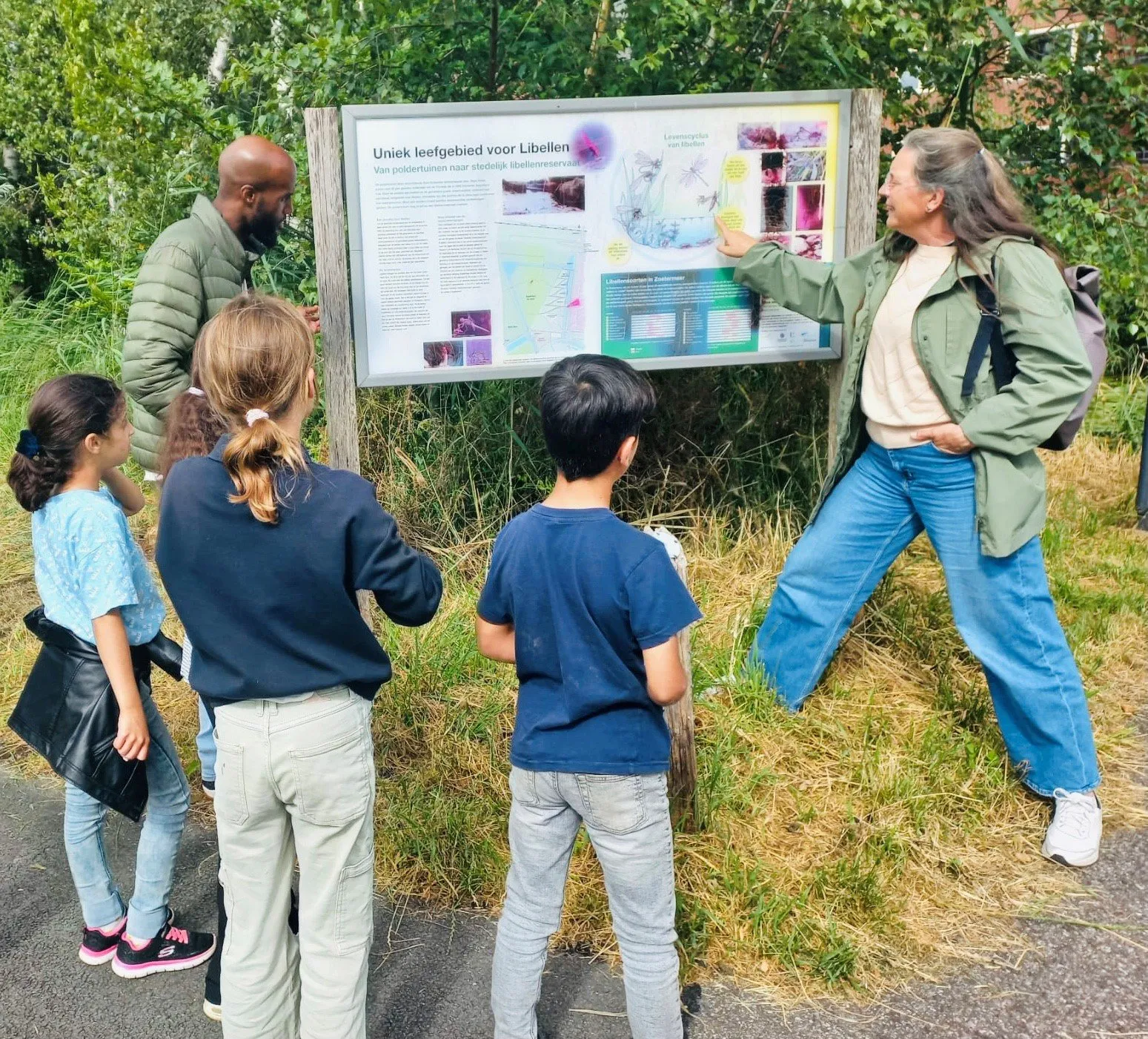 kinderen van de piezo talentenacademie maken kennis met het beroep van gids foto stichting piezo