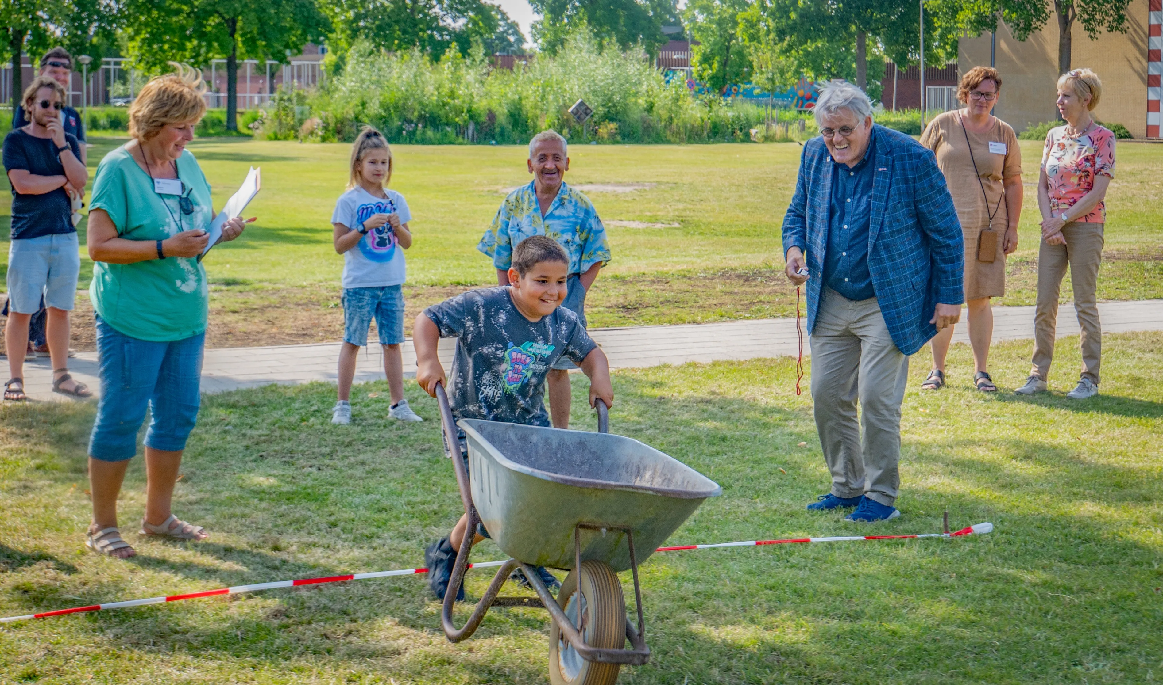 kom 13 juni s avonds naar wijktuin noordhove en geniet van de natuur en alle leuke activiteiten fotograaf jeroen stahlecker