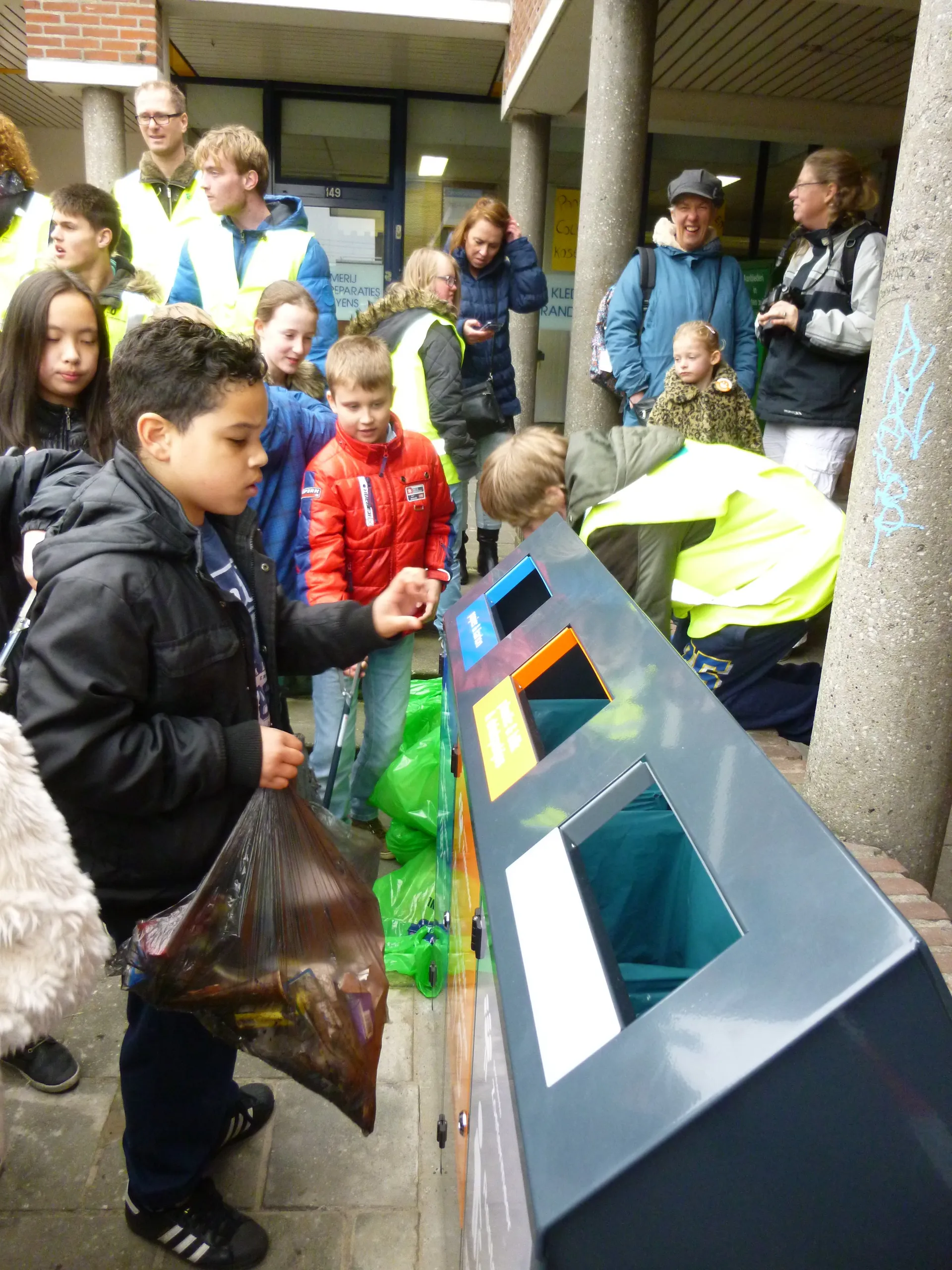makkelijk zwerfafval scheiden in de leyens 1