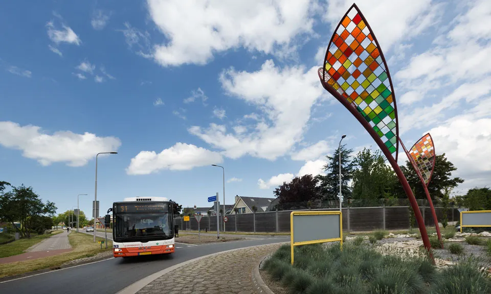 n467 bus en kunstwerk1