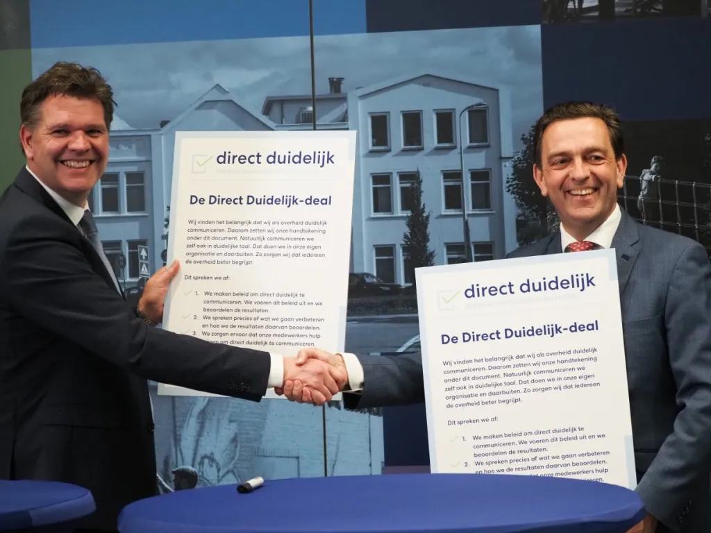 ondertekening direct duidelijk deal door de burgemeester en gemeentesecretaris zoetermeer 1