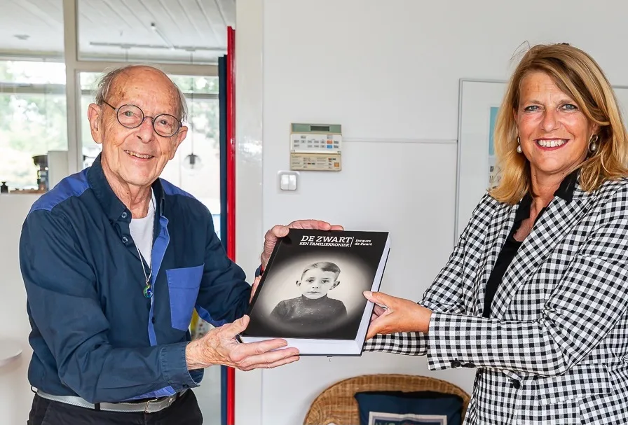 overhandiging de zwart een familiekroniek