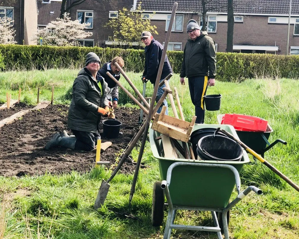 pootseizoen gestart in wijktuin noordhove foto stichting piezo