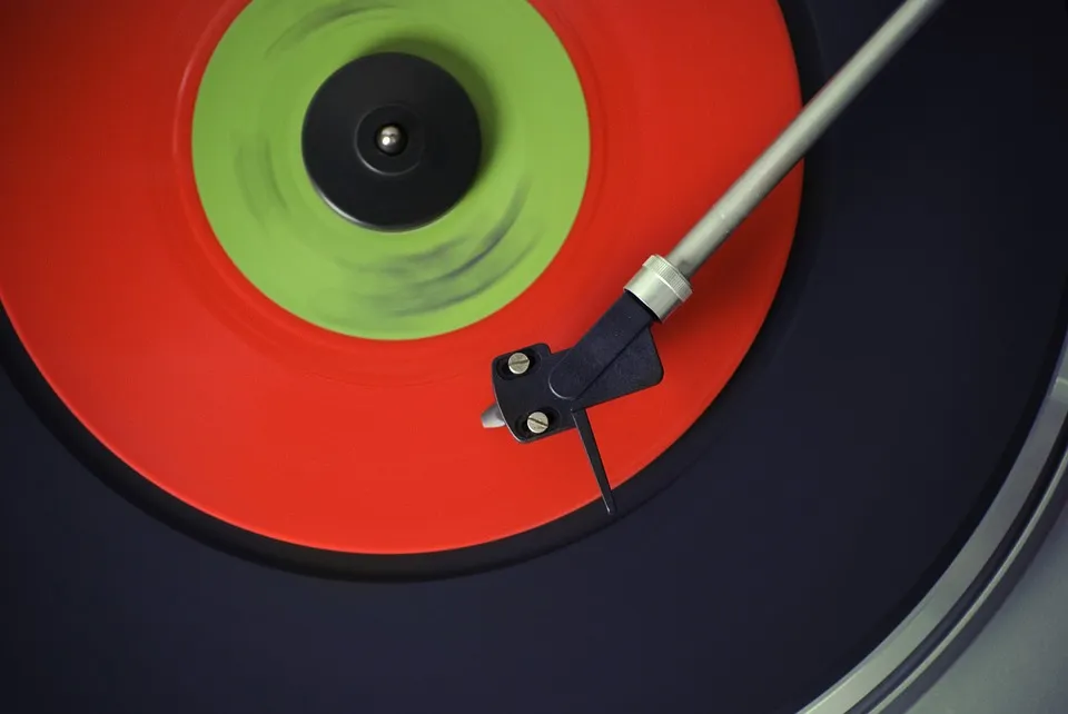 turntable 922903 960 720