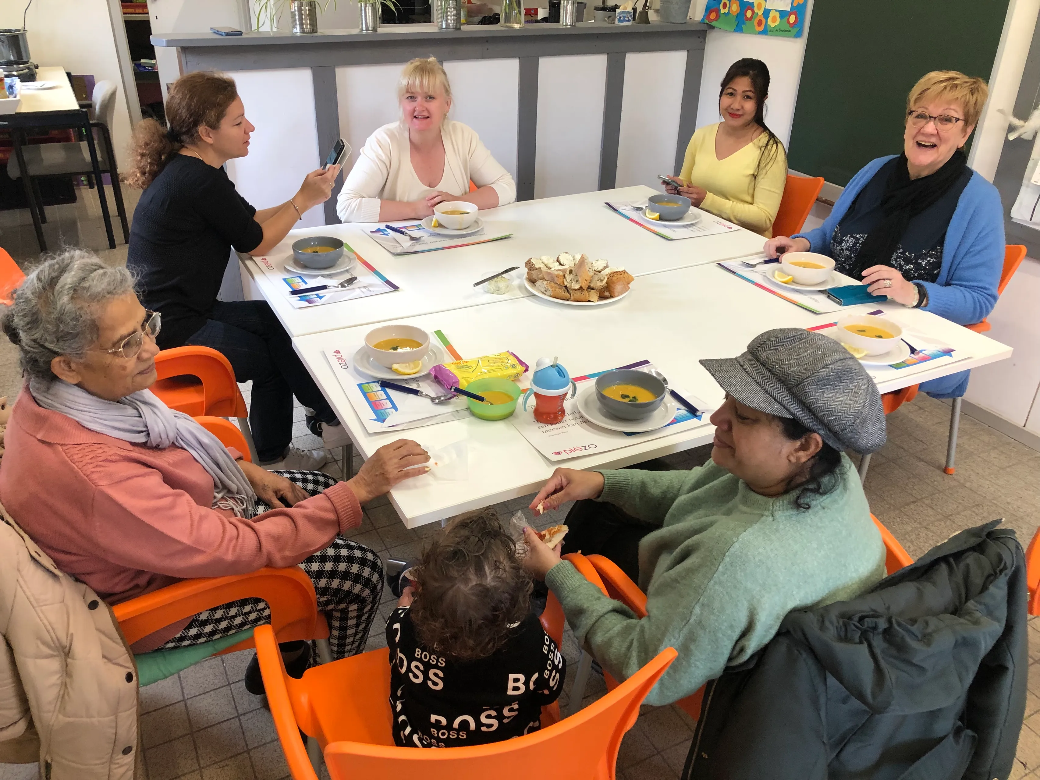 verse soep in de wijktuin foto stichting piezo