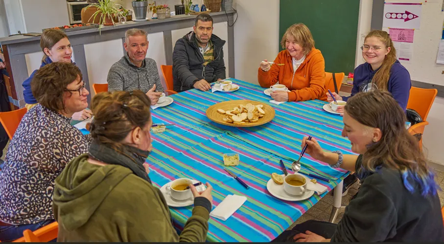 wandelen en lunchen met piezo in wijktuin noordhove fotograaf leon koppenol