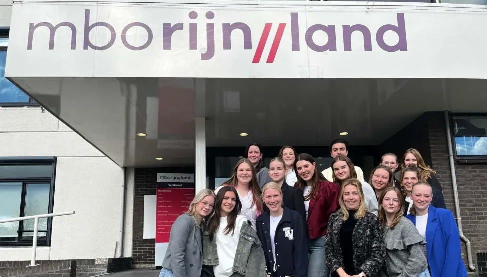 studenten verpleegkunde en docent tamara van drongelen