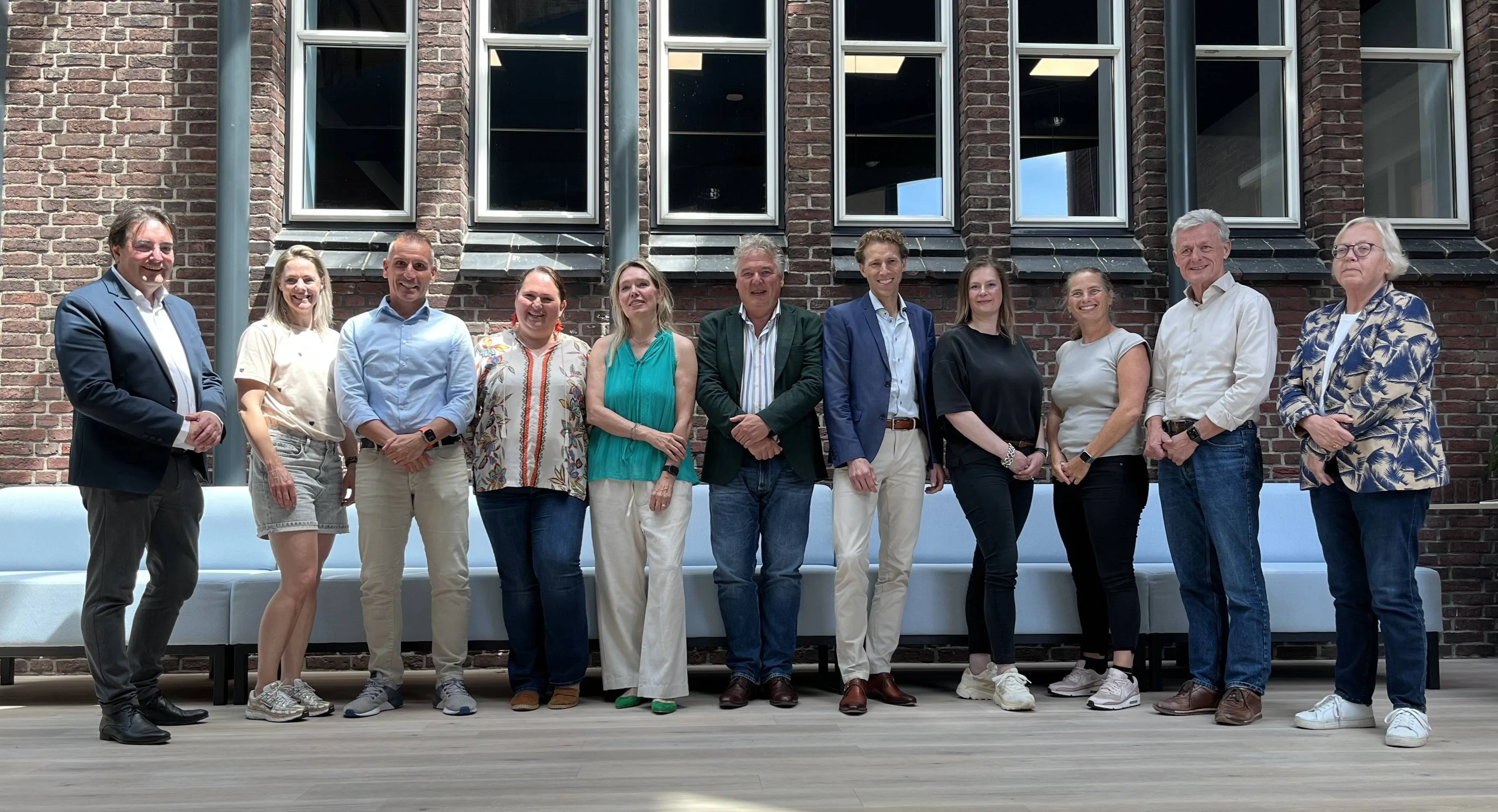groepsfoto ondertekening