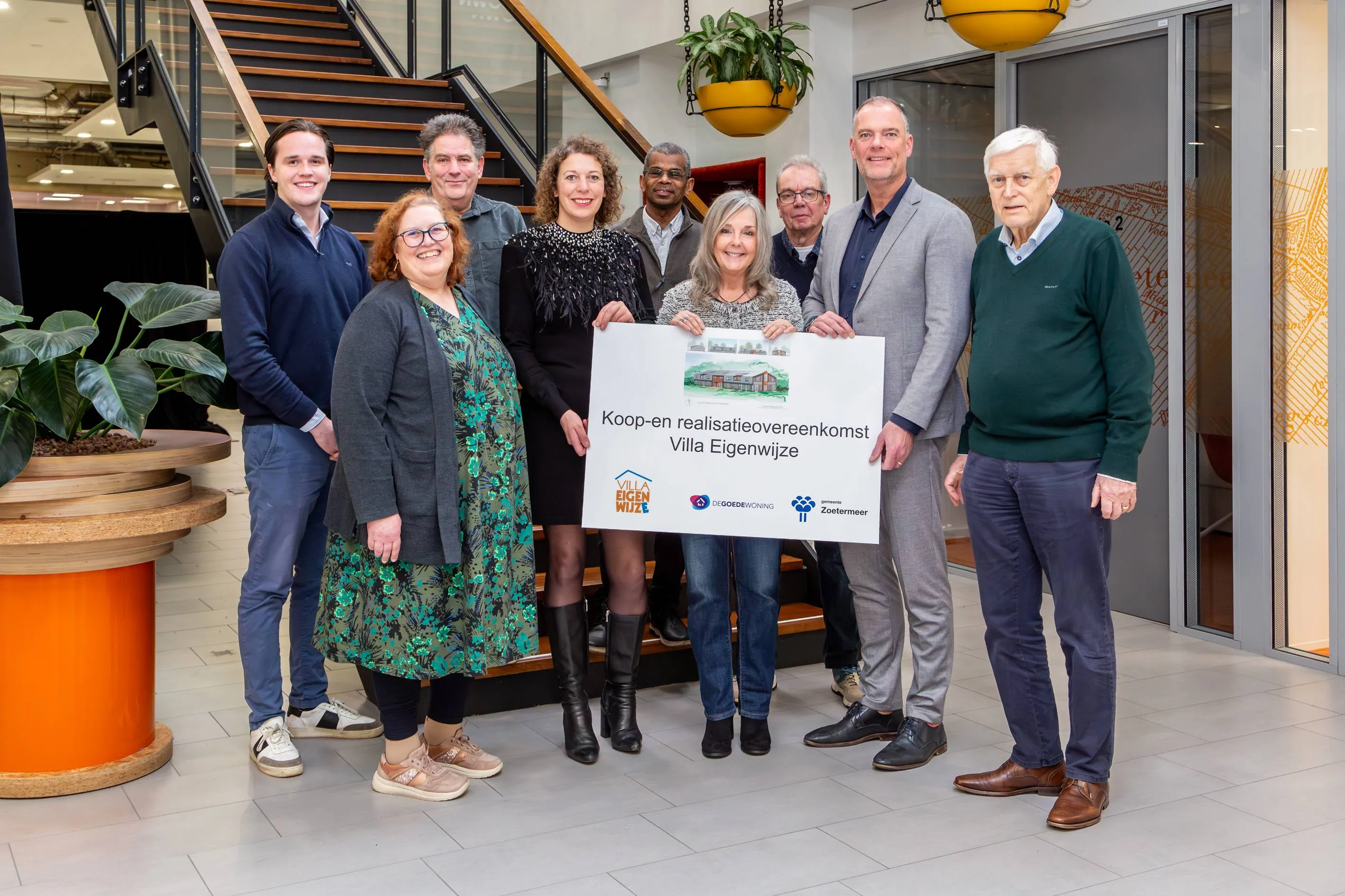 Ondertekening-koop-en-realisatieovereenkomst-Villa-Eigenwijze-003