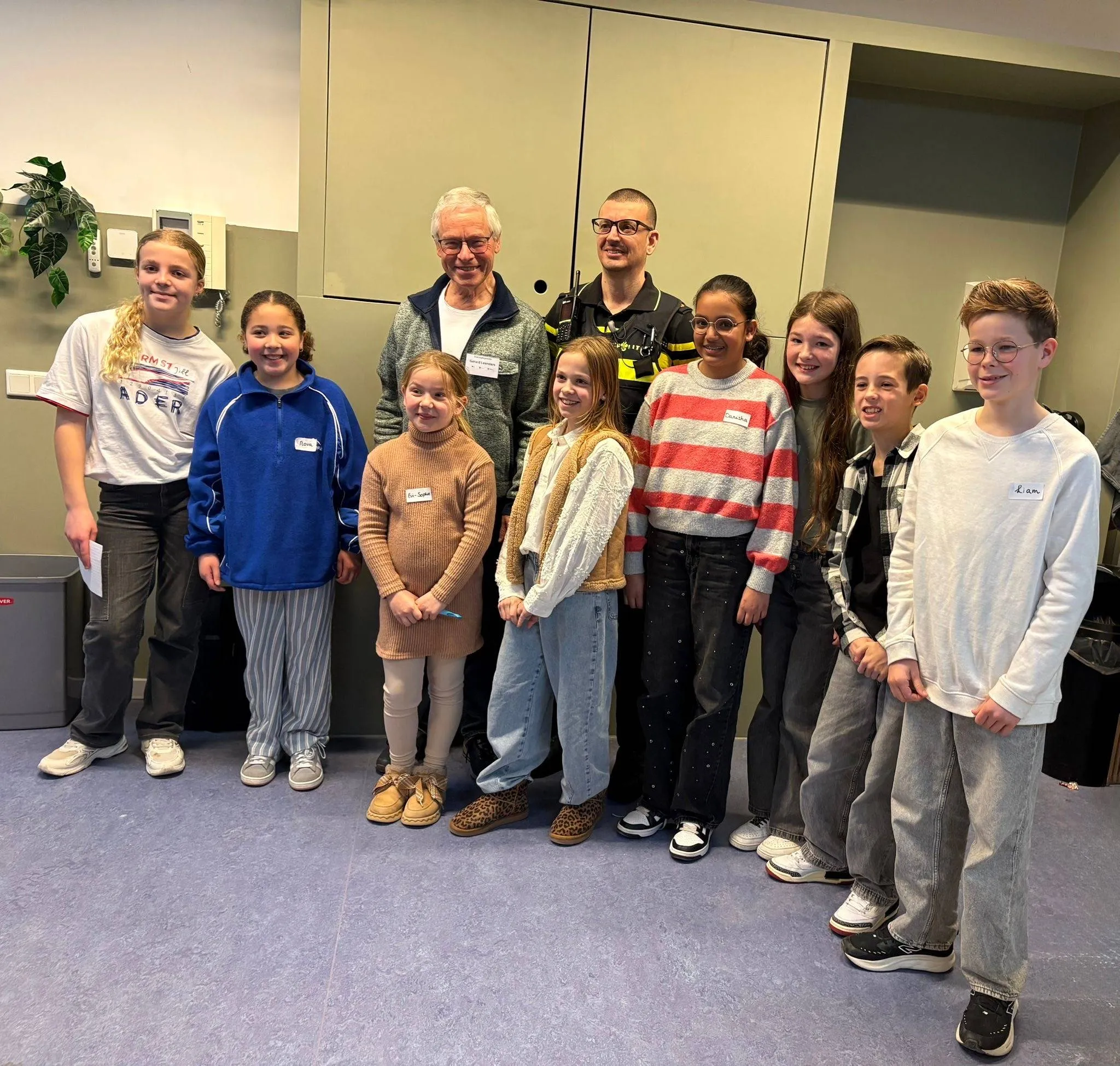 Leerlingenraad Da Vinci in dialoog over veiligheid in Oosterheem - foto Stichting Piëzo