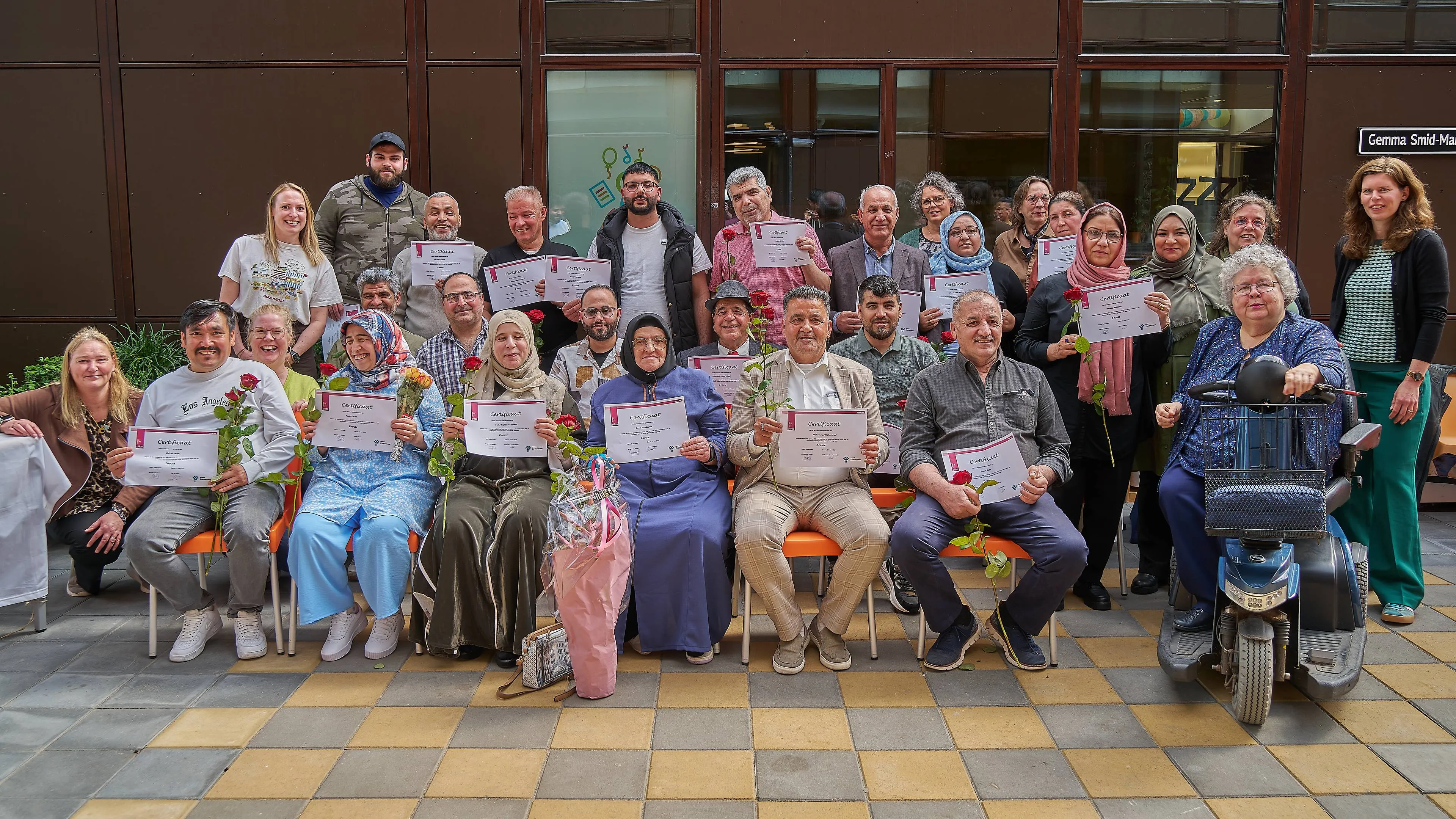 Feestelijke certificaatuitreiking voor deelnemers Z-route in Zoetermeer - fotograaf Leon Koppenol