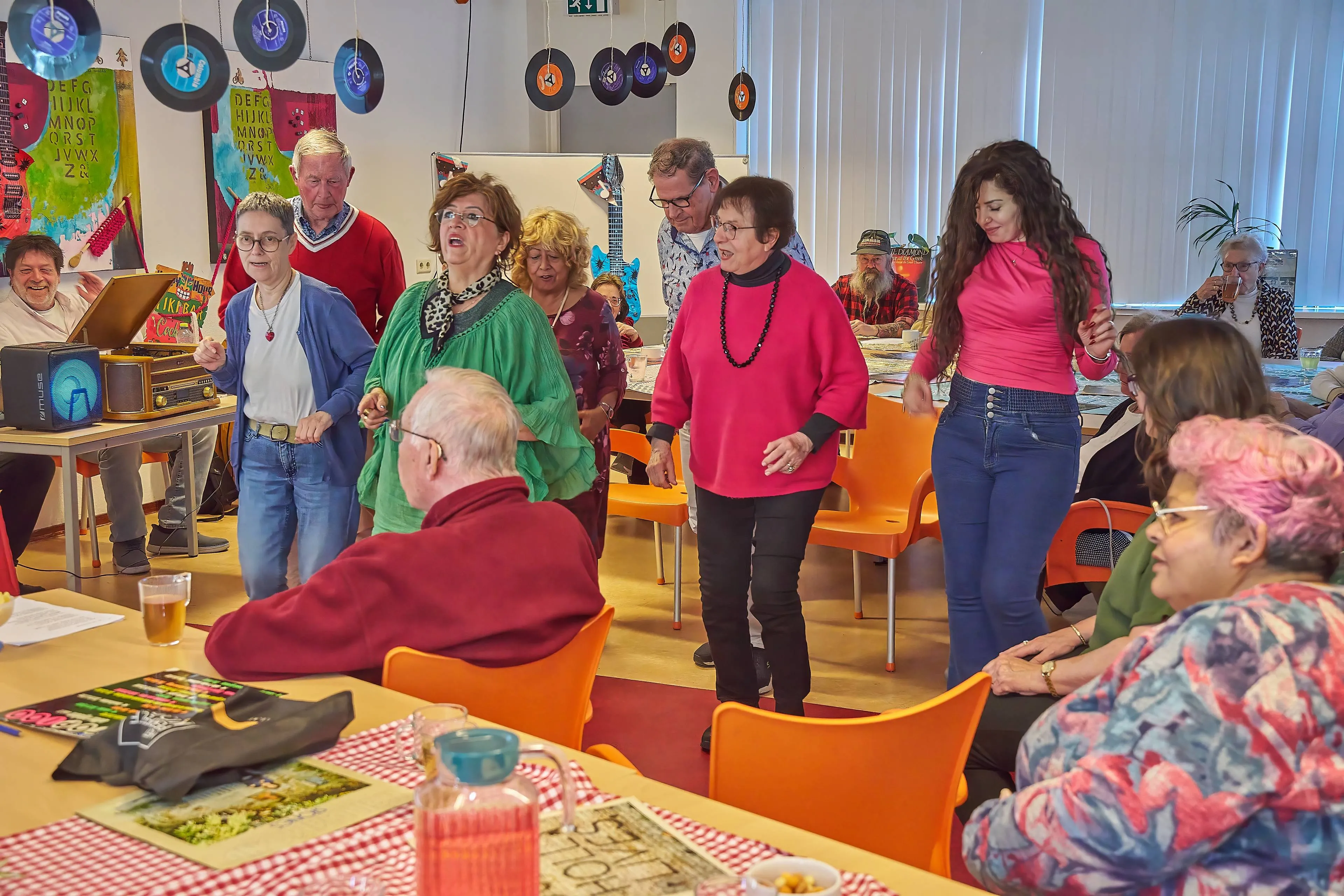 Muzieksalon Meerzicht brengt de jaren ’50 en ’60 tot leven - fotograaf Leon Koppenol