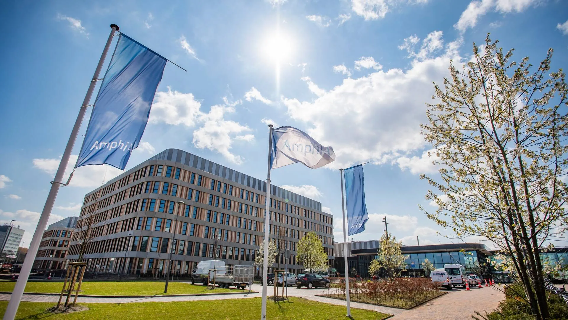 110419 amphie groen op het voorplein 01 1