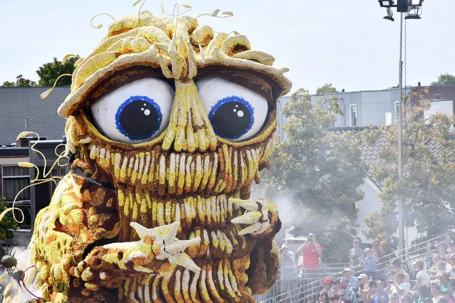 20220904 zundert corso lhs3987