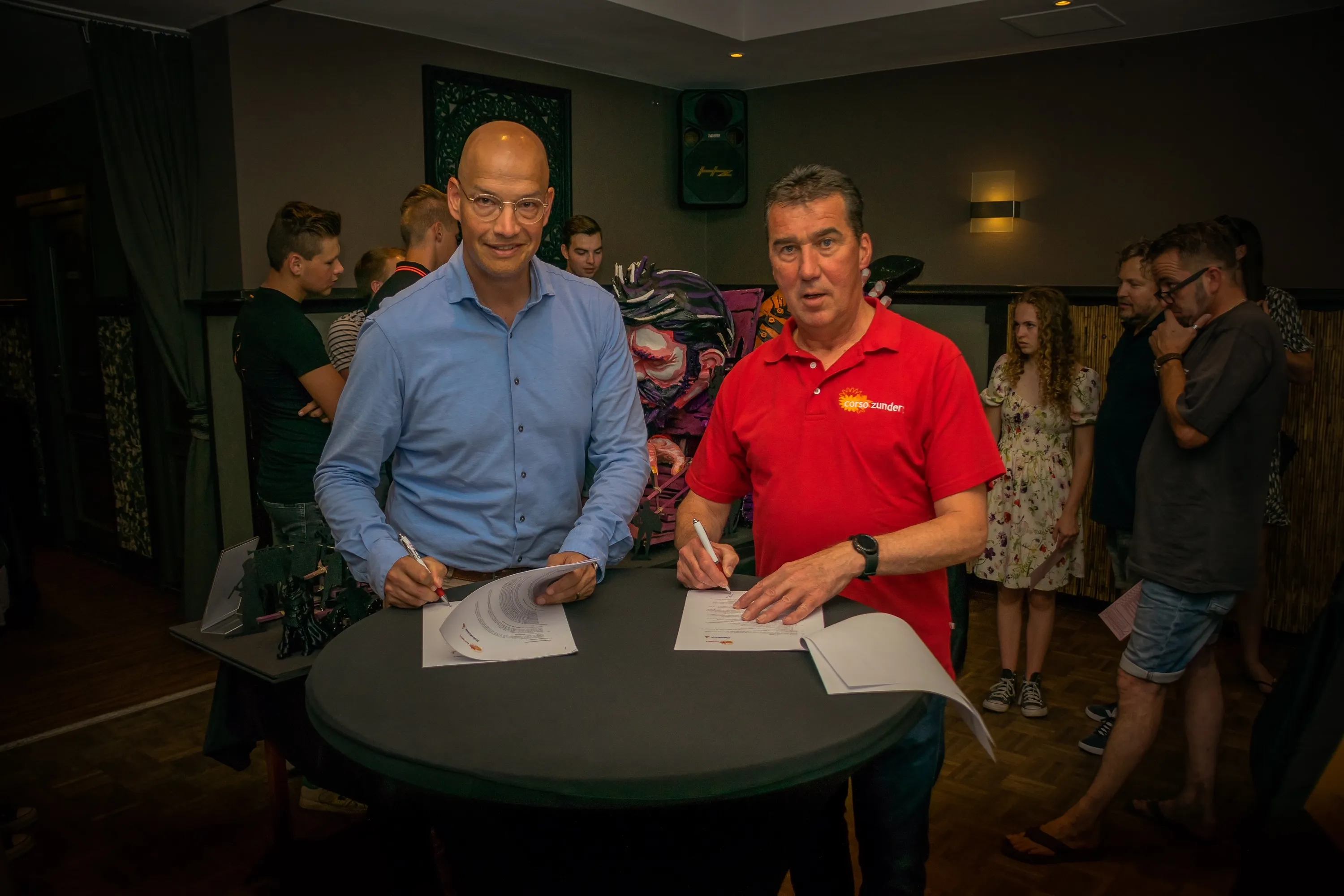 2023 06 16 bijlage persbericht foto ondertekening contract rabobank 5 charles van campenhoutjpg