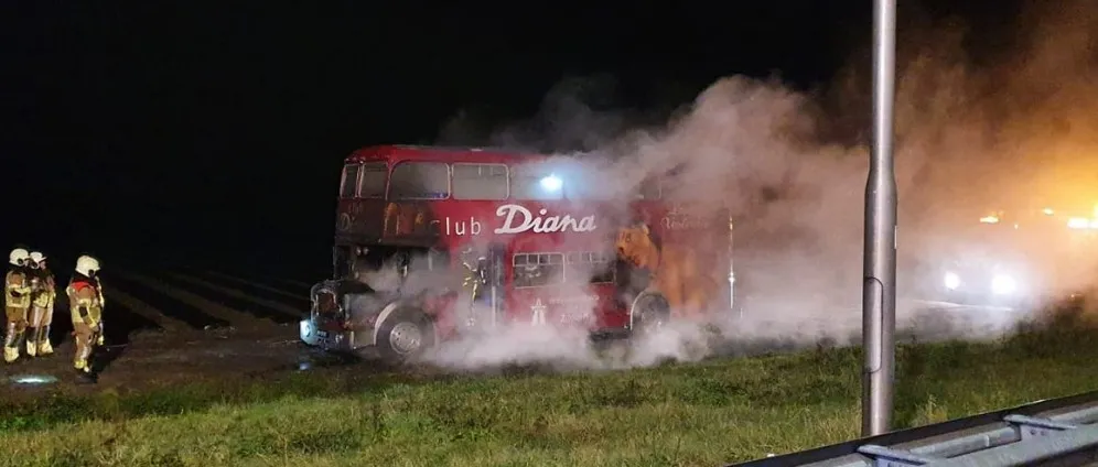 437b7ffc 3535 48a6 b36f 890cbcad21d3