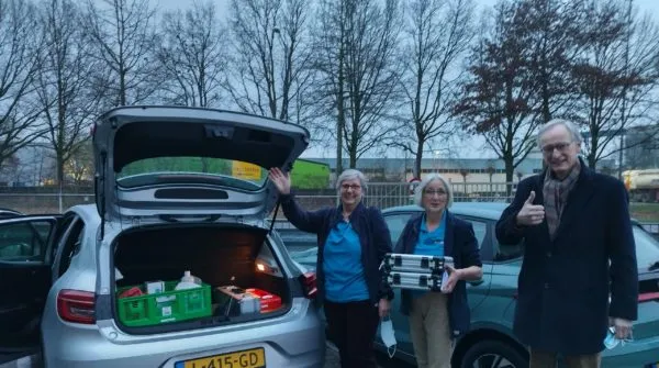 mobiel team scaled 600x335 c default