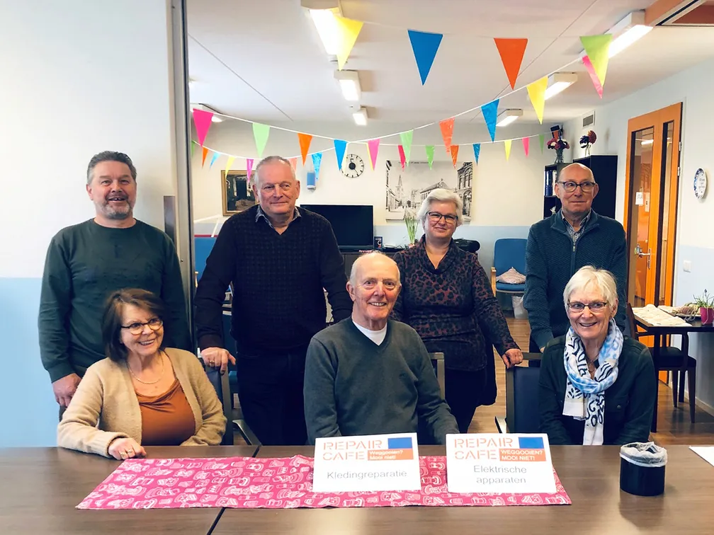 rsz 21vrijwilligers repair cafe surplus