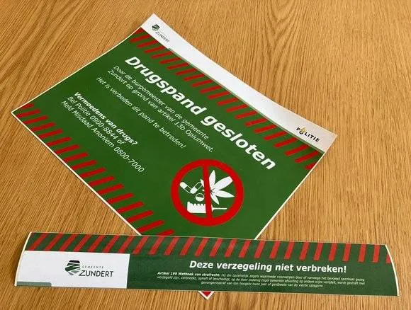 Gemeente Zundert - Stickers voor sluiting en verzegeling van een drugspand (1)