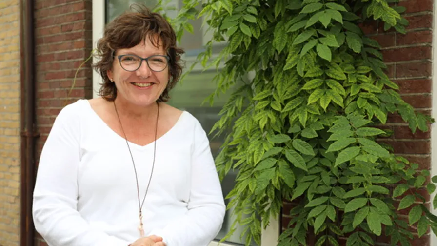 mevrouw de aankoopmakelaar
