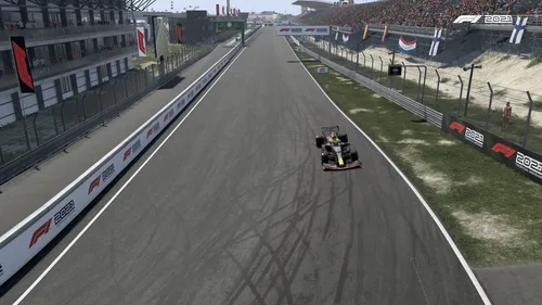 De remzone van bocht 1, de Tarzanbocht.