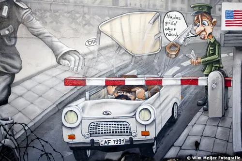 11857740955 b8b0681d9d o 1