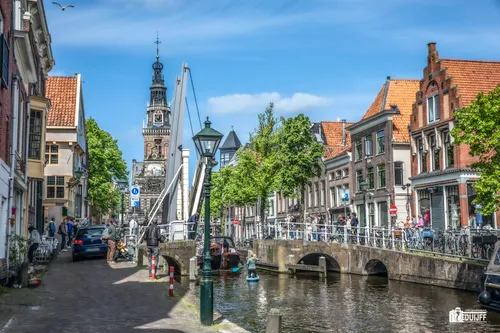 brug open nabij waag