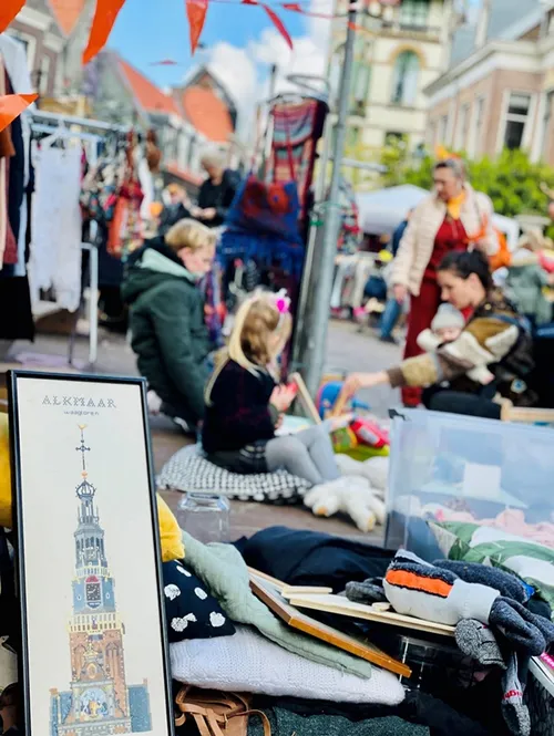 de vrijmarkt van alkmaar op het clarissenbolwerk foto dorien modderman berkhout kopieren