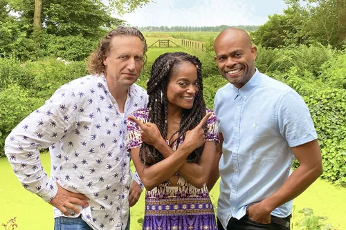 izaline calister en thijs borsten bon dia goeiemorgen c2a9 leonie jansen 2 scaled 1