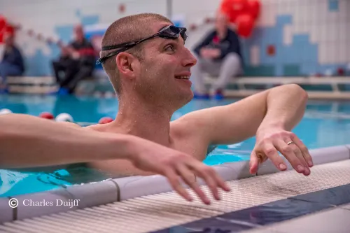 maarten in zwembadkopie