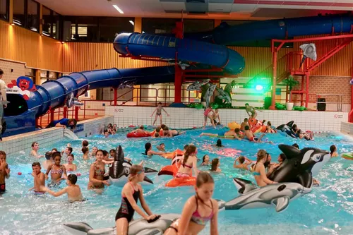 nieuw seizoen discozwemmen in zwembad hoornse vaart