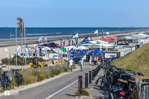 strandpaviljoen racing tours