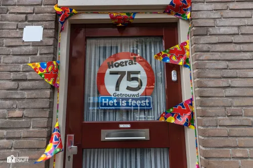 voordeur 75 jr bruidspaar