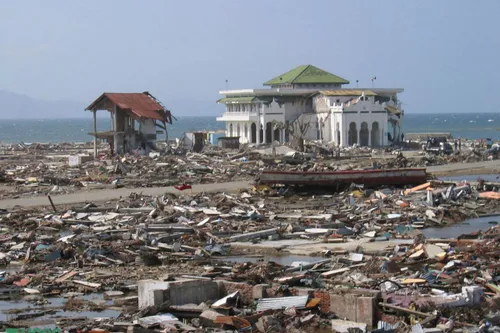 Ravage na de tsunami van 26 december 2004 - foto: Wikipedia