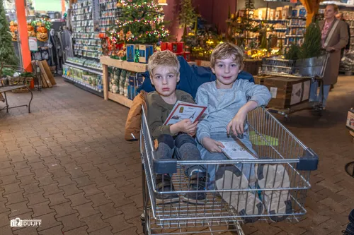 ART boys in winkelwagen