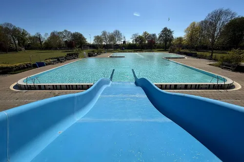 Buitenbad zwembad Hoornse Vaart gaat open in de meivakantie 2