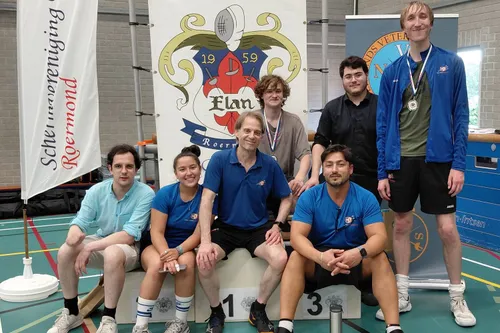 Jeroen en Siroos met HollandSchermen leden