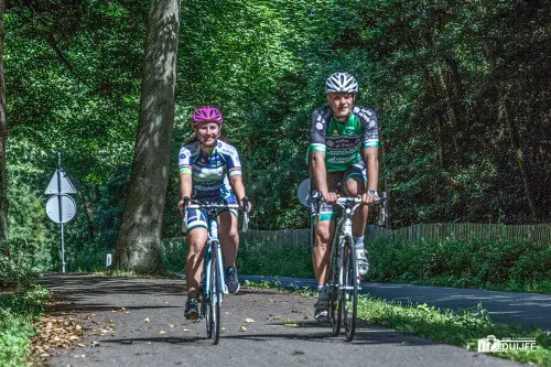 Wielrenners nabij Kraantje Lek