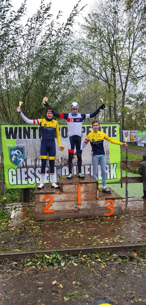 3fe99319 a801 4161 887b b2b9c1c0caac