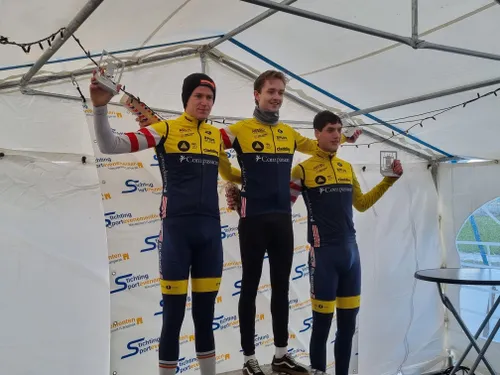 fc9baf87 eaff 4f2d a8c4 39aaf8892ffb