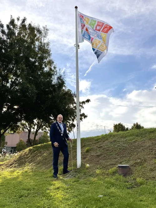 20250925_Burgemeester Egbert Lichtenberg en Global Goals